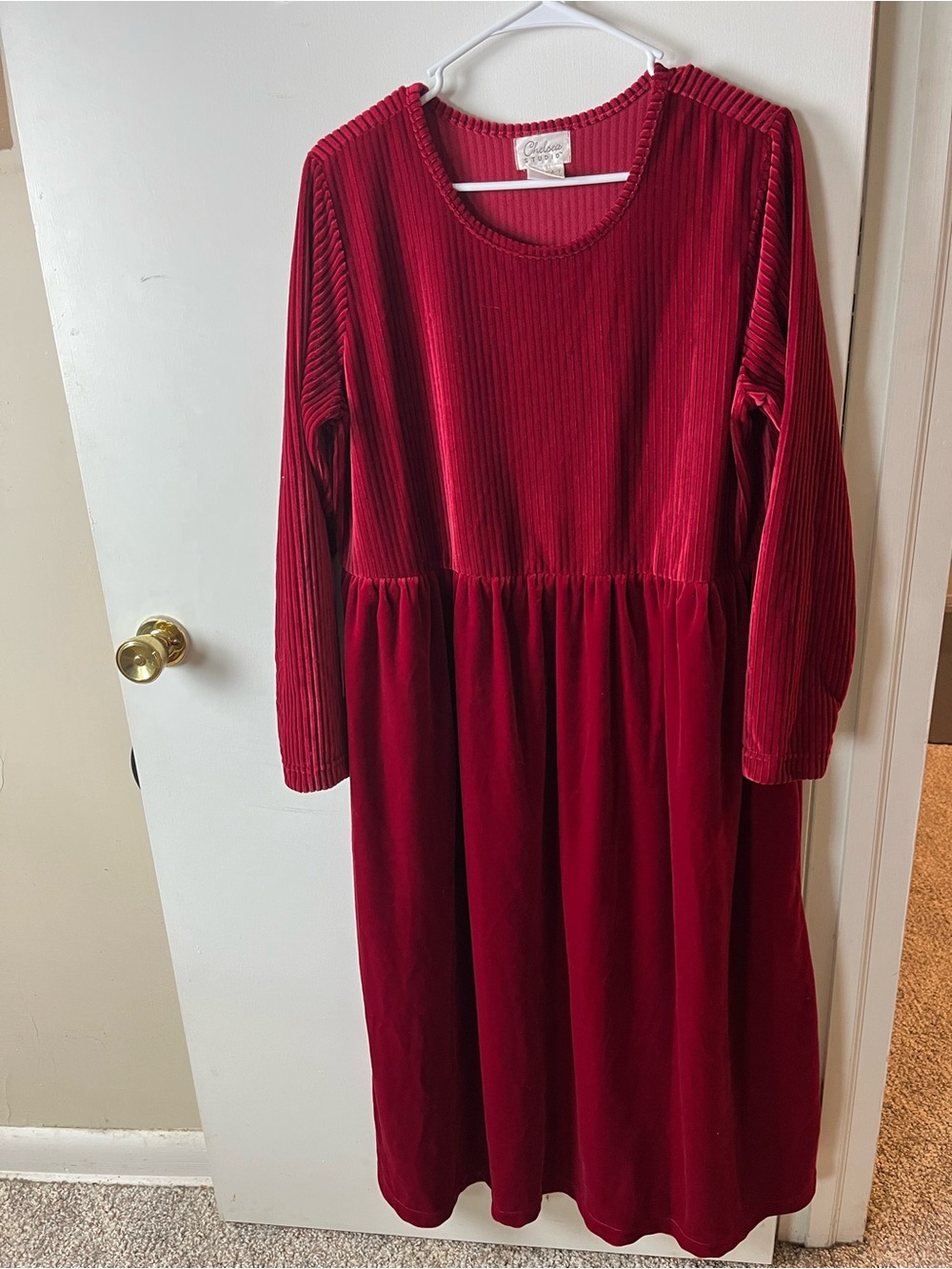 Women’s Velvet Ribbed Long Sleeve Red Dress